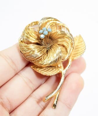 Vintage Gold Tone Wire Wrap Blue Turquoise Flower Statement Pin Brooch - Thumbnail 2