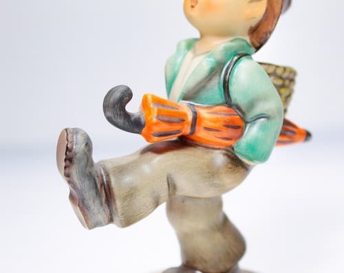 Vintage HUMMEL Germany "Globe Trotter" Hand Painted Porcelain Figurine - Thumbnail 3