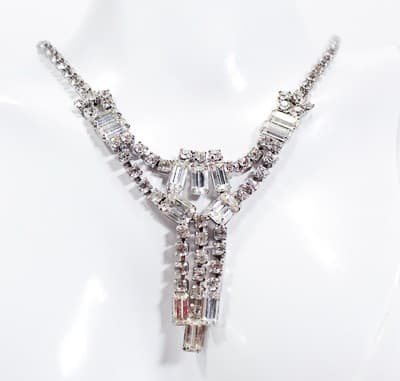 Vintage Rhinestone Faceted Emerald Cut Silvertone Pendant Necklace - Thumbnail 2