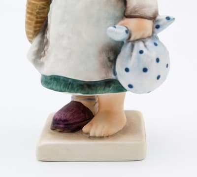 Hummel Goebel Weary Wanderer West Germany Vintage Porcelain Figurine TMK6 - Thumbnail 3