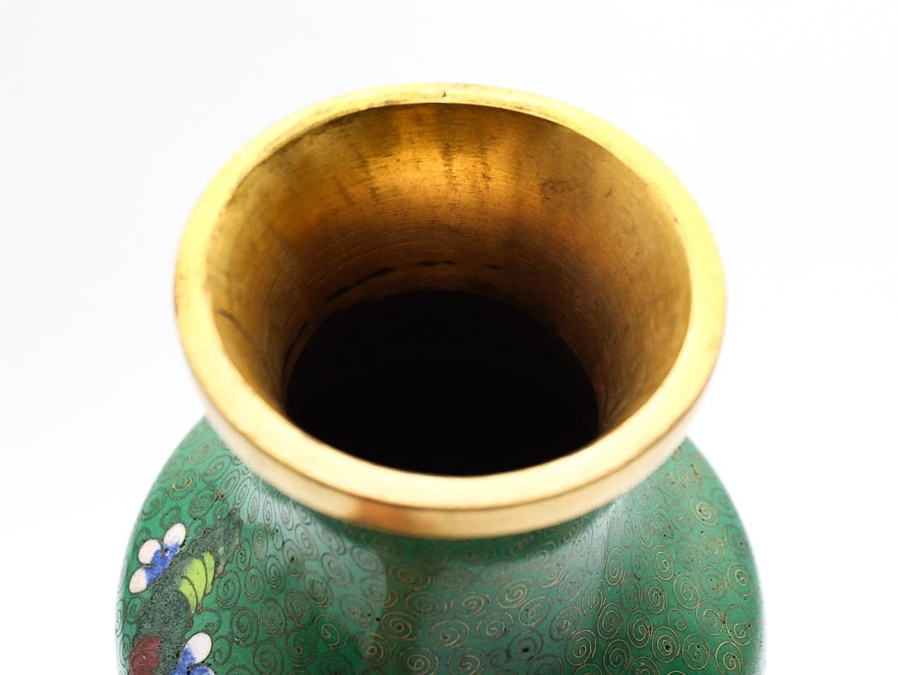 20th Century Chinese Cloisonne Enamel Green Cherry Blossom Motif Scrollwork Vase - Thumbnail 13