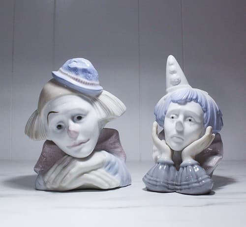 2 Vintage Hand Decorated Glazed Porcelain Circus Clown Bust Figurines - Thumbnail 5