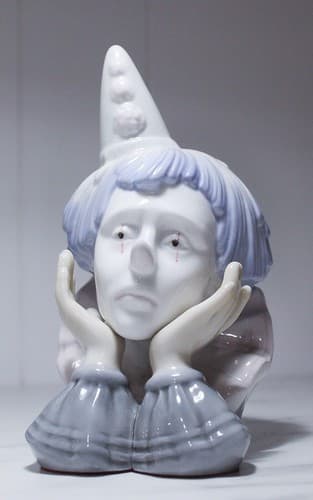 2 Vintage Hand Decorated Glazed Porcelain Circus Clown Bust Figurines - Thumbnail 3