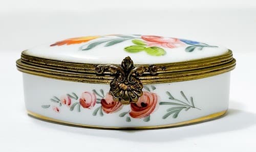 Antique Hand Painted Made In FRANCE Floral Motif Porcelain Trinket Box - Thumbnail 2
