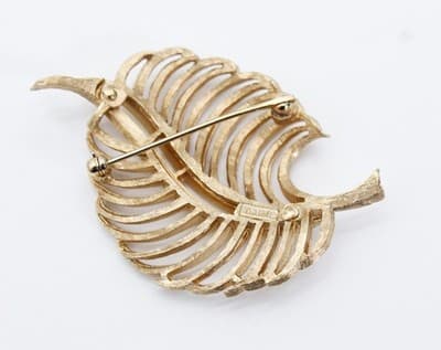 Vintage CROWN TRIFARI Gold Toned Textures Leaf Motif Statement Pin Brooch - Thumbnail 4