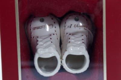 Vintage LENOX Porcelain "Baby's First Christmas" Monogrammed & Dated Ornament - Thumbnail 2