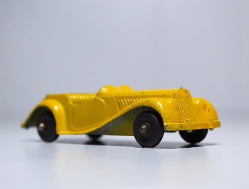 Rare Vintage TOOTSIE TOY MG Chicago USA Cold Painted Yellow Roadster Toy Car - Thumbnail 3