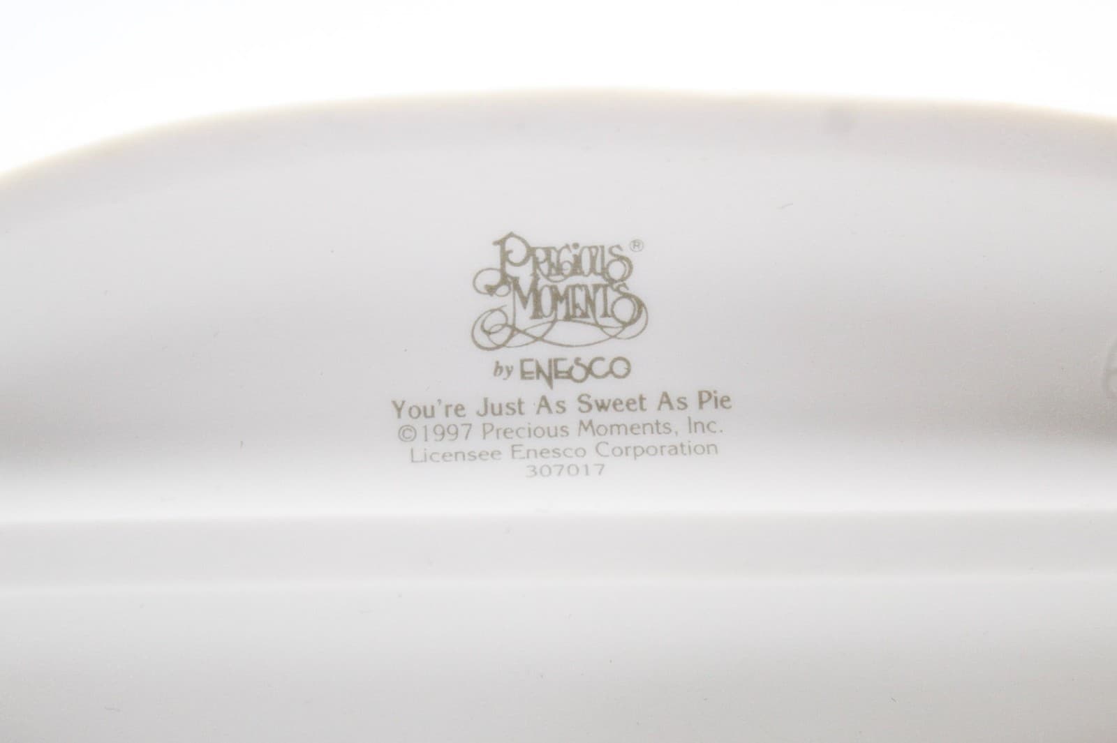 Precious Moments You're Just As Sweet as Pie Enesco Porcelain Figurine 1997 - Thumbnail 7