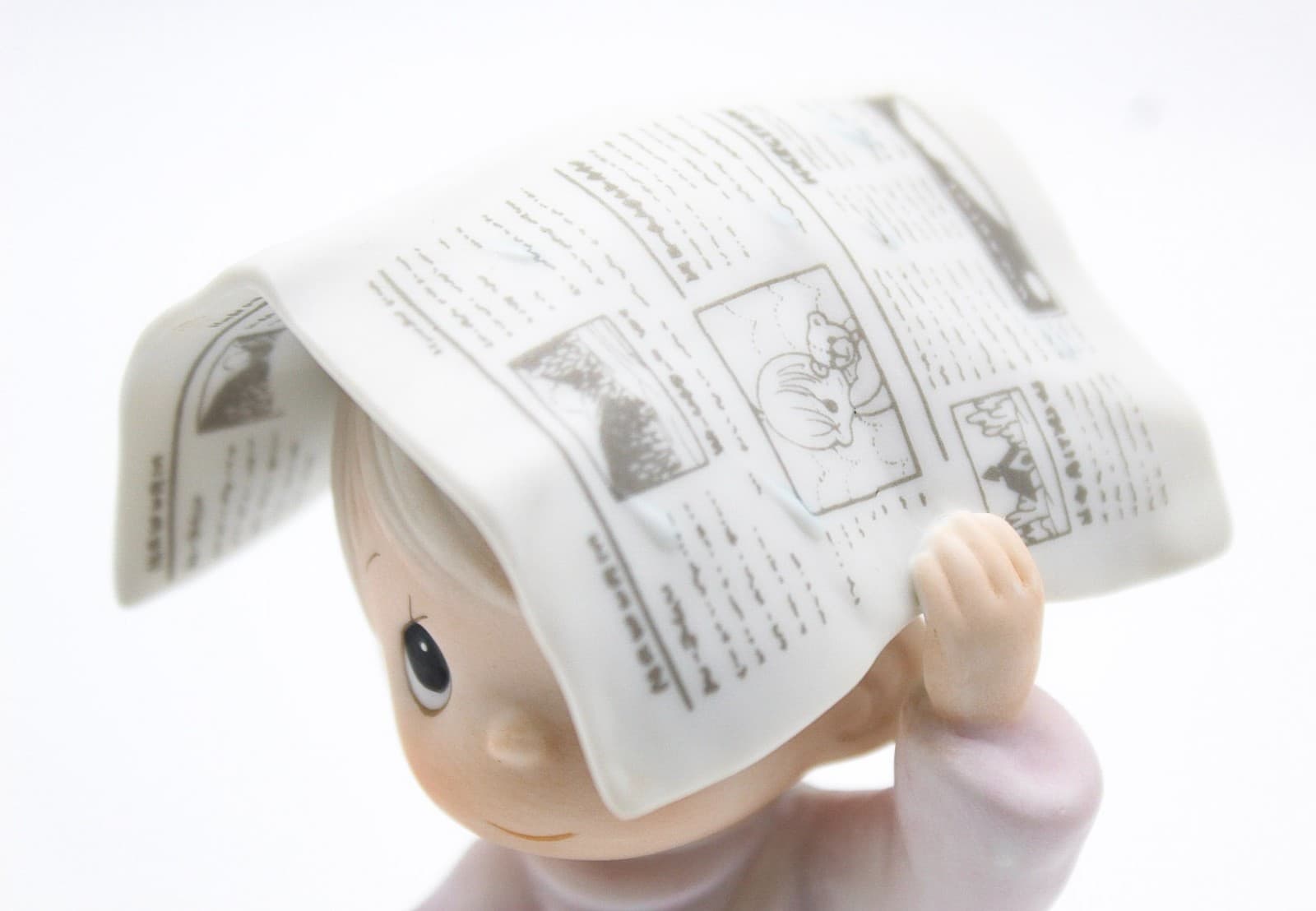 Precious Moments Sending You Showers Of Blessings Enesco Porcelain Figurine 1988 - Thumbnail 3