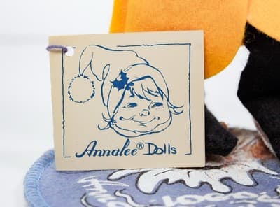 Vintage 1988 ANNALEE MOBILITEE Boy With Yellow Raincoat Artisan Doll NWT - Thumbnail 4