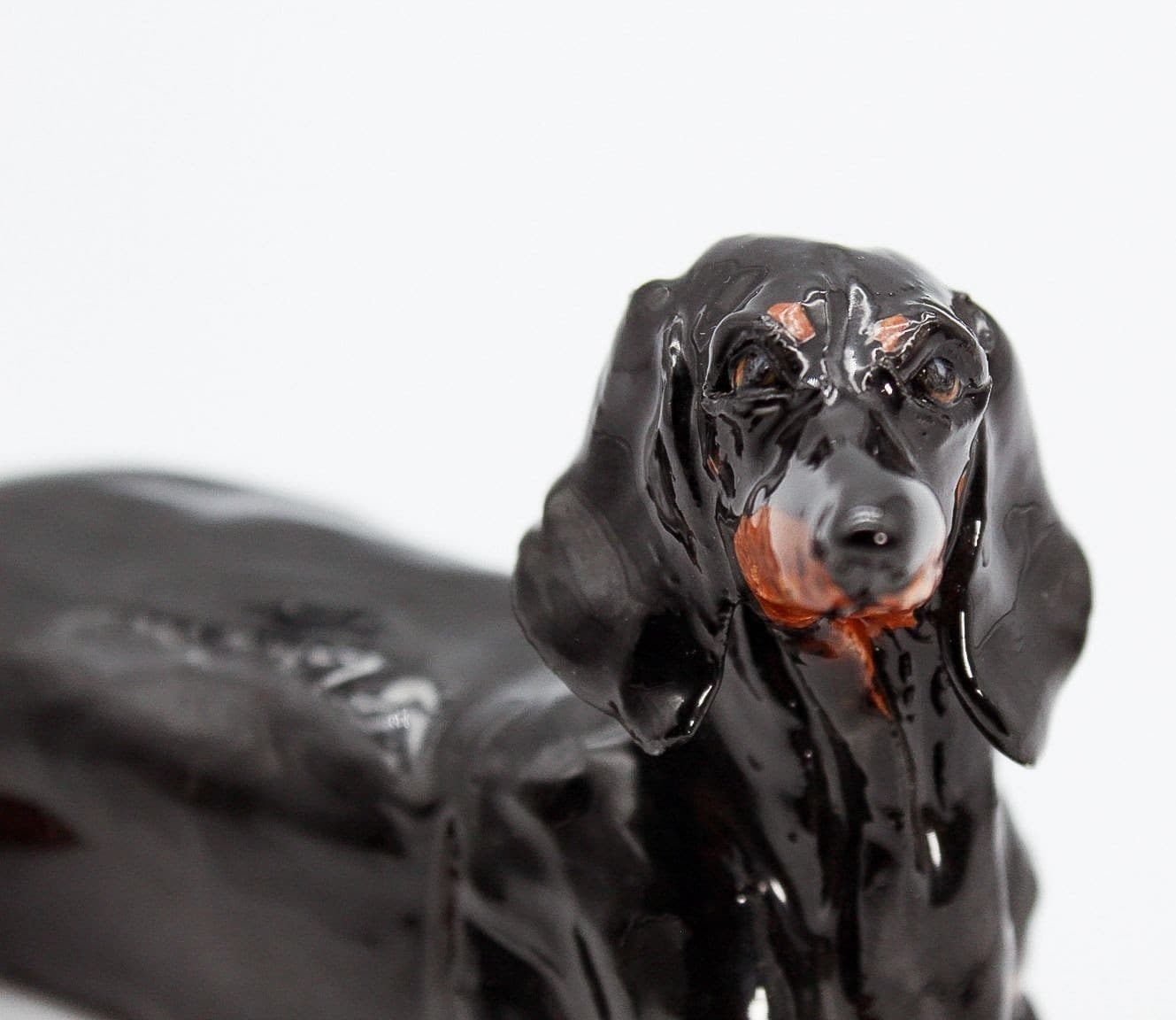 EVE PEARCE Handcrafted Black Dachshund Porcelain Dog Figure Sculpture OOAK - Thumbnail 3