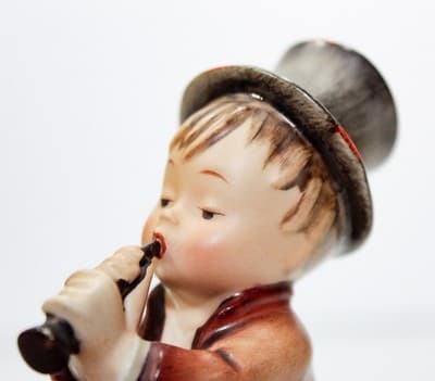 Hummel "Serenade" TMK2 Hand Painted Boy Made In Germany Porcelain Figurine - Thumbnail 2