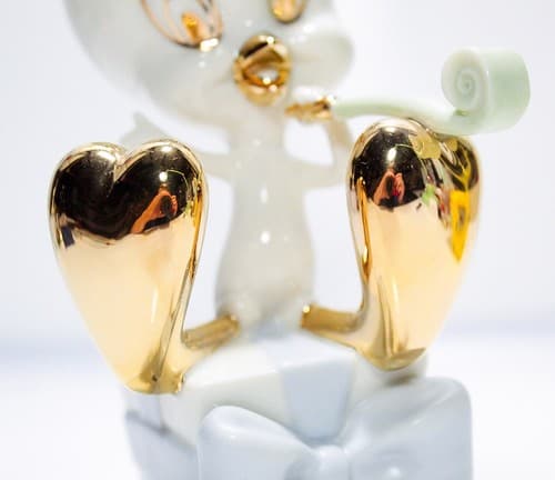 LENOX "Tweety's Grand Surprise" Bird Warner Bros. Porcelain Figurine - Thumbnail 4