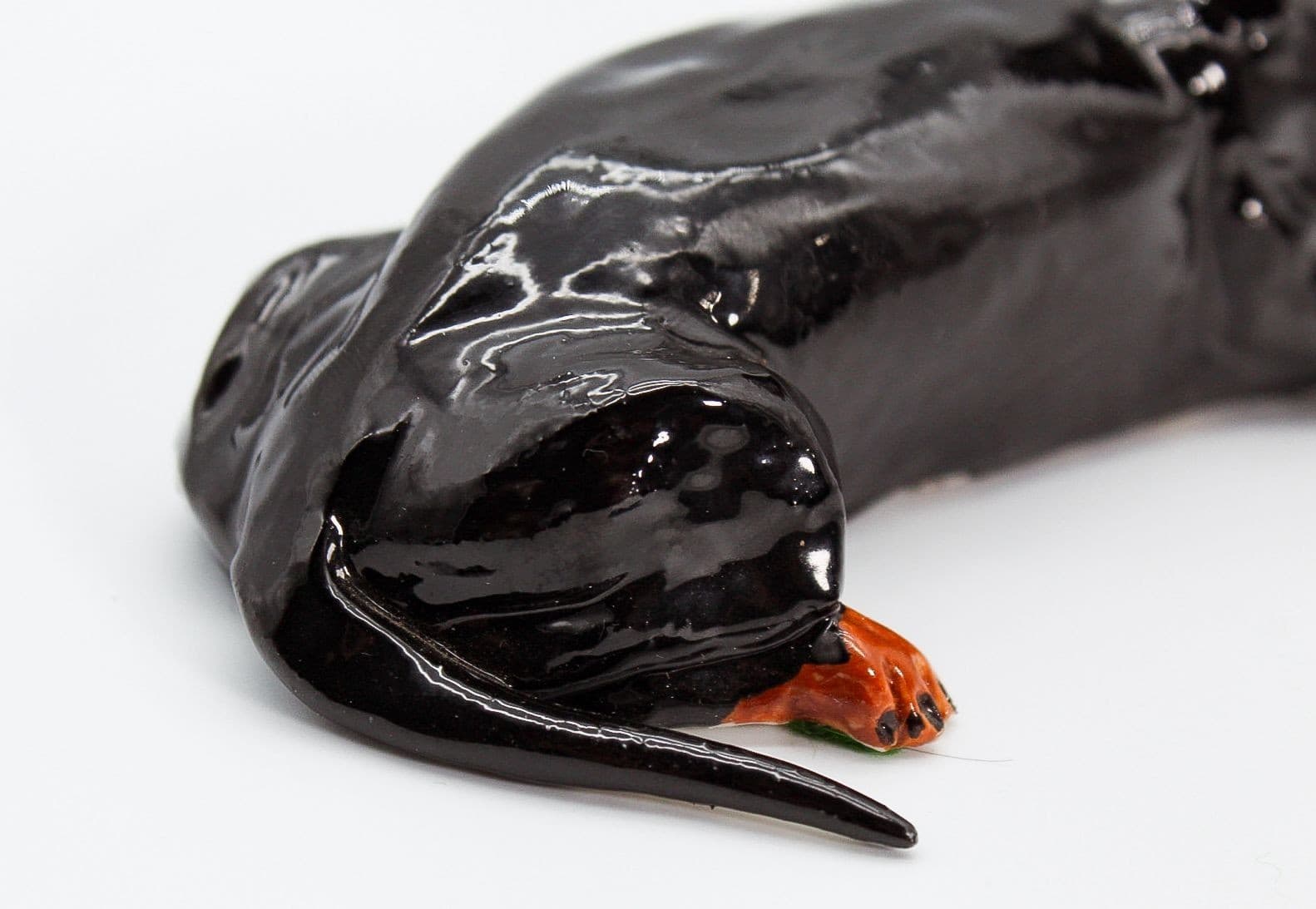 EVE PEARCE Handcrafted Black Dachshund Porcelain Dog Figure Sculpture OOAK - Thumbnail 4