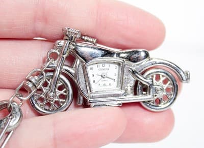 Vtg GENEVA Quartz Japan Movement Silver Tone Motorcycle Motif Watch Key Chain - Thumbnail 5