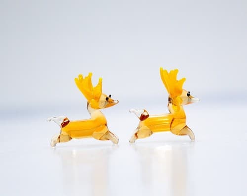 2 Vintage Miniature Hand Blown Art Glass Reindeer Dollhouse Figurines - Thumbnail 2
