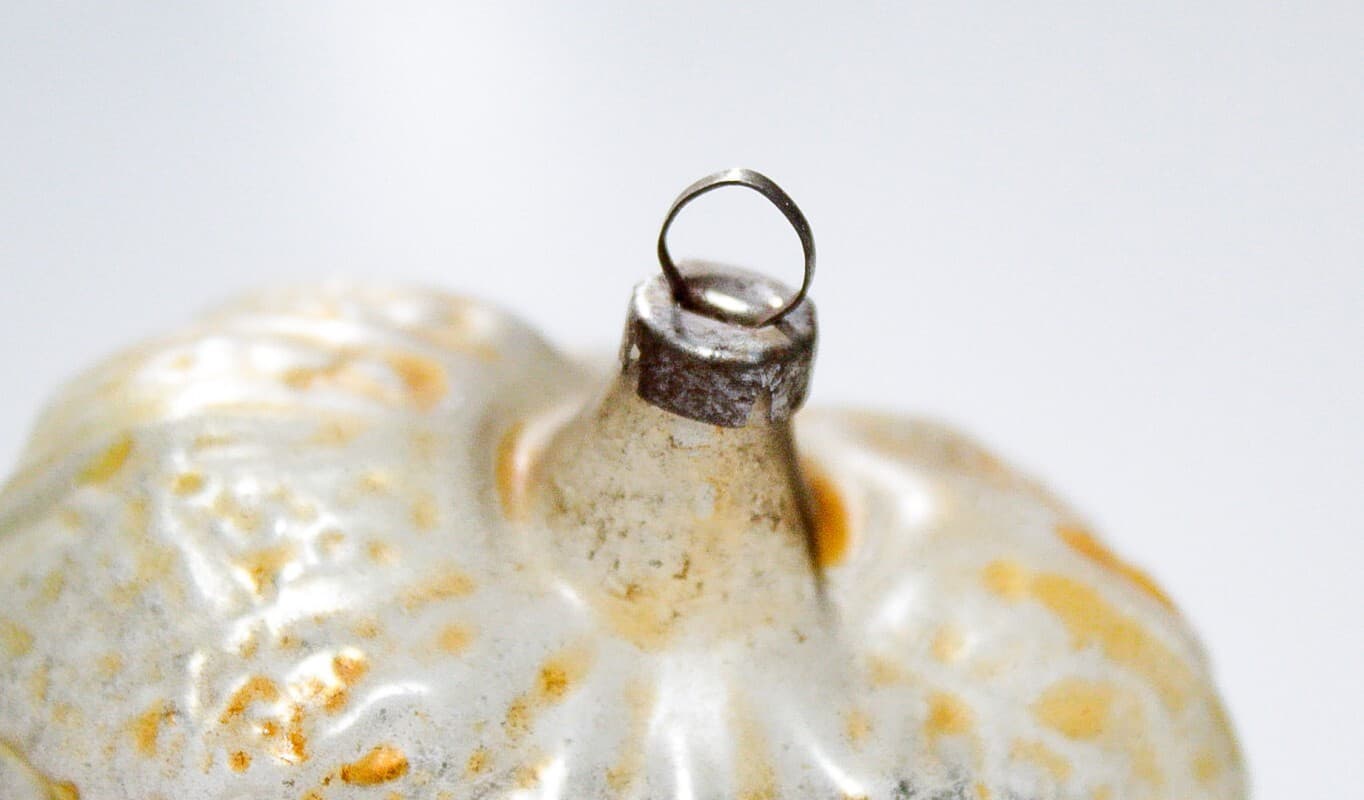 2 Vintage Unsilvered Made In Germany Grape Clusters Glass Christmas Ornaments - Thumbnail 6