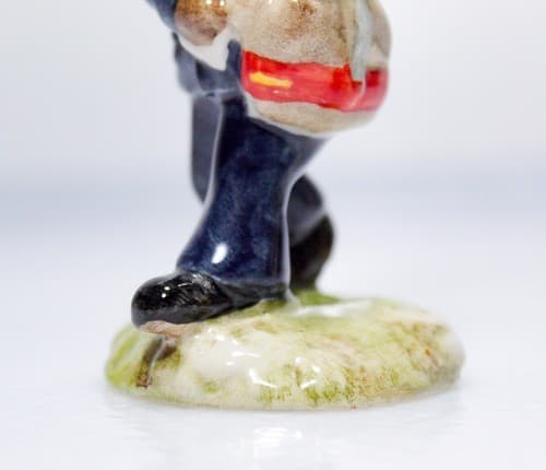 Vintage 1989 DB76 ROYAL DOULTON Postman Bunnykins Porcelain Figurine - Thumbnail 5