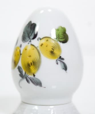 HEREND Hungary Hand Painted "Market Garden" Pattern Porcelain Shaker - Thumbnail 3