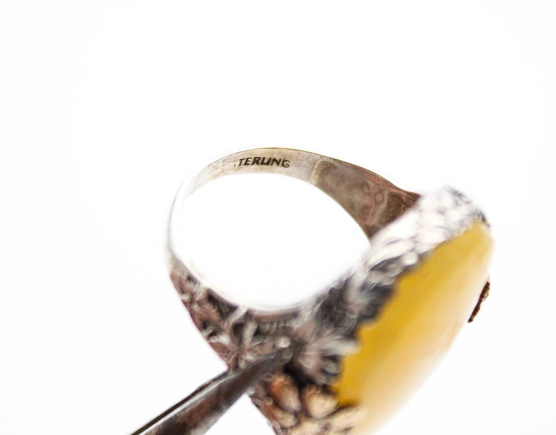 Vintage 925 Sterling Silver Flower Etched Butterscotch Colored Glass Ring Size 5 - Thumbnail 9