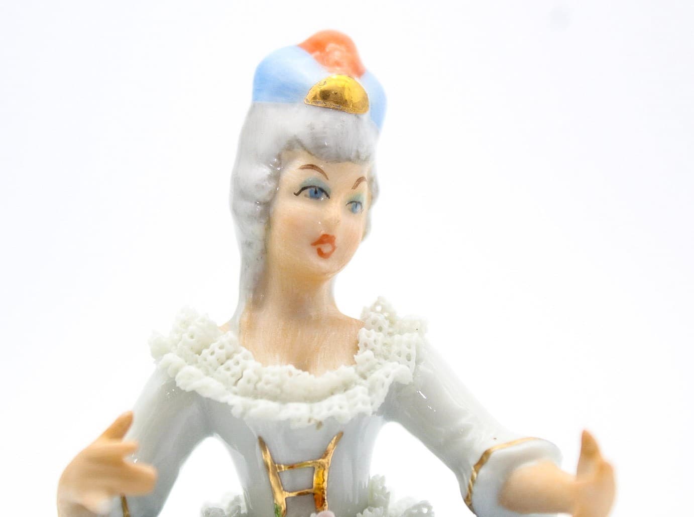 Sandizell West Germany Vintage Blue Laced Lady Dancer Floral Porcelain Figurine - Thumbnail 10