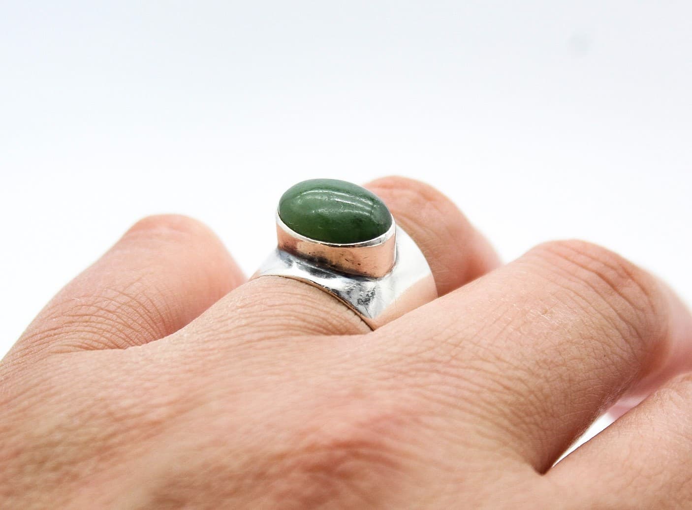 Vtg 925 Sterling Silver Oval Cabochon Wide Band Signet Nephrite Jade Ring Size 9 - Thumbnail 6