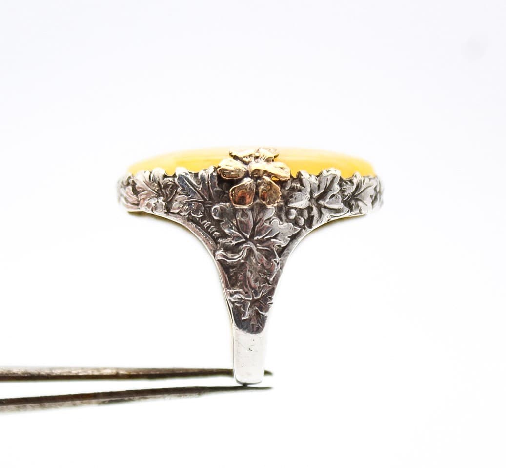 Vintage 925 Sterling Silver Flower Etched Butterscotch Colored Glass Ring Size 5 - Thumbnail 7