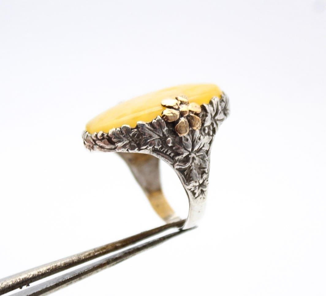 Vintage 925 Sterling Silver Flower Etched Butterscotch Colored Glass Ring Size 5 - Thumbnail 6
