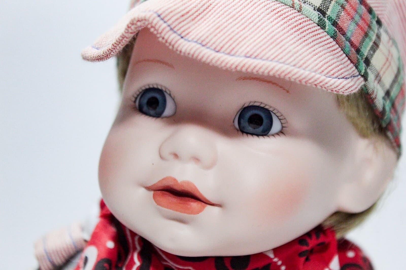 THE DANBURY MINT "Jimmy" Porcelain Boy Doll By Elke Hutchens 1990 Vintage - Thumbnail 2