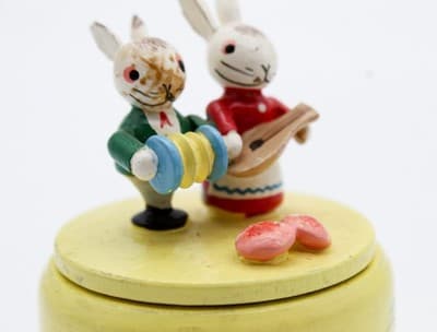 Vintage Made In Italy Hand Painted Wood Musician Easter Rabbits Trinket Box - Thumbnail 3