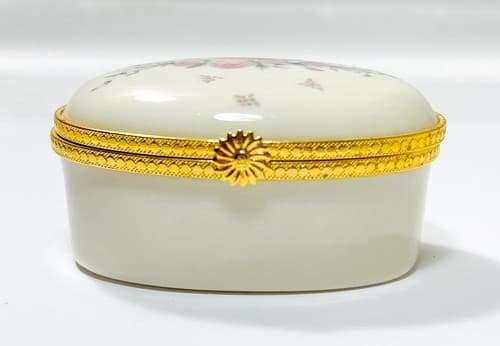 Lenox Vintage Handcrafted Oval Pink Rose Hinged Trinket Porcelain Box - Thumbnail 2