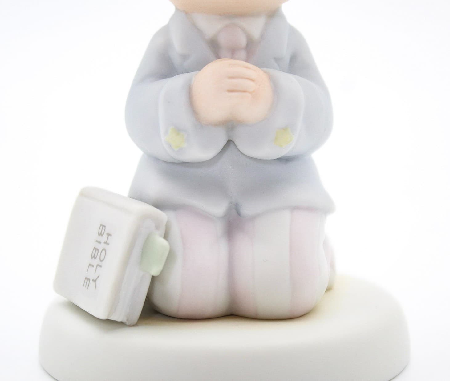 Precious Moments God Bless The U.S.A. Enesco Porcelain Figurine 1992 - Thumbnail 3