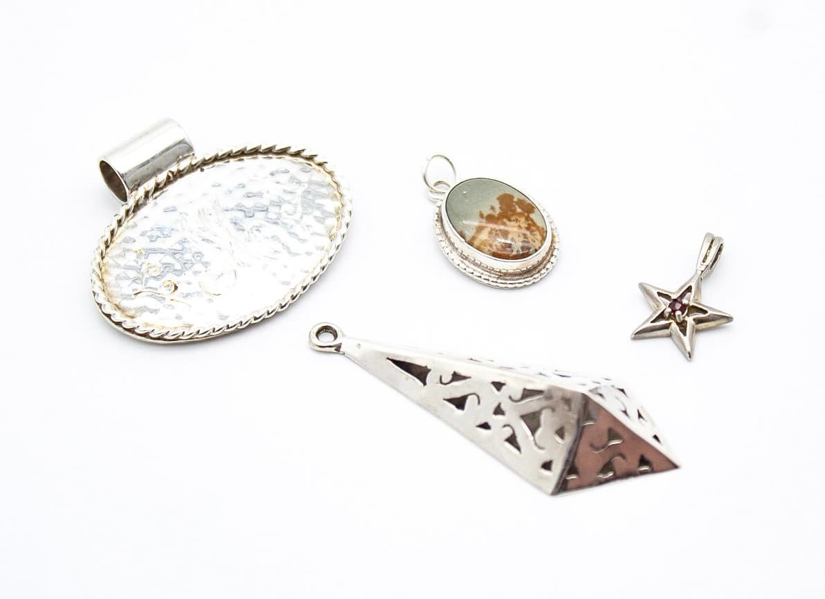Lot of 4 Vintage 925 Sterling Silver Artisan Assorted Jewelry Pendant 11.7 g - Thumbnail 8