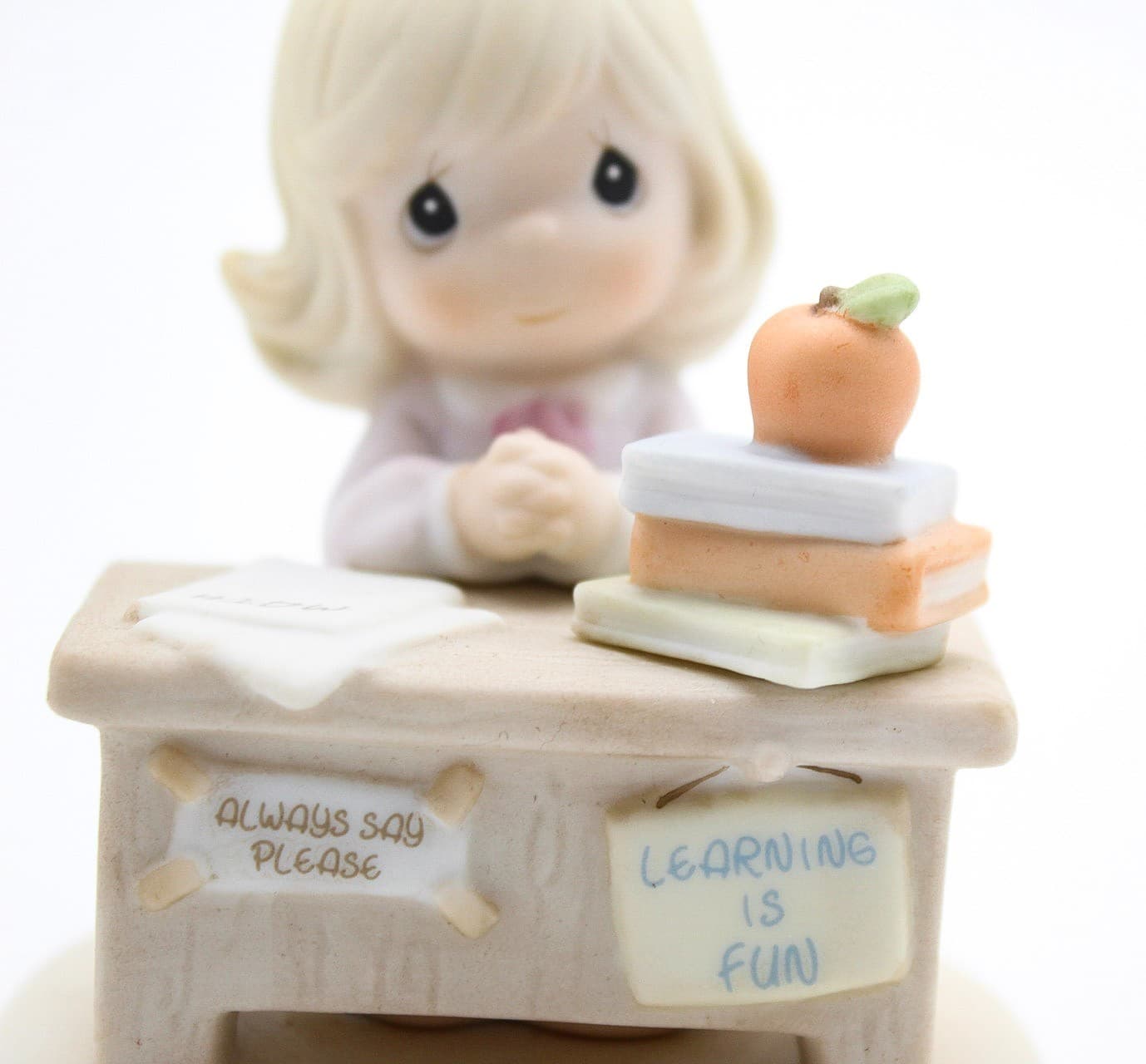 Precious Moments You’re Just Perfect In My Book Enesco Porcelain Figurine 1997 - Thumbnail 3