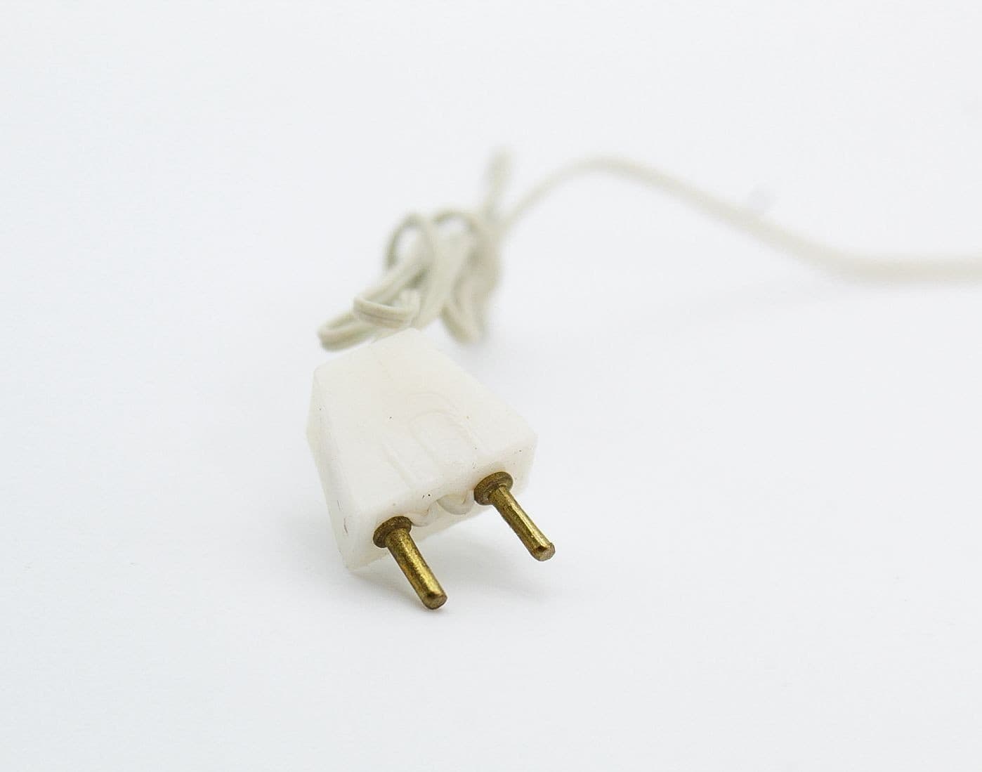 Vintage Dollhouse Miniature 3 Light Bulb Brass Light Fixture 1:12 - Thumbnail 4