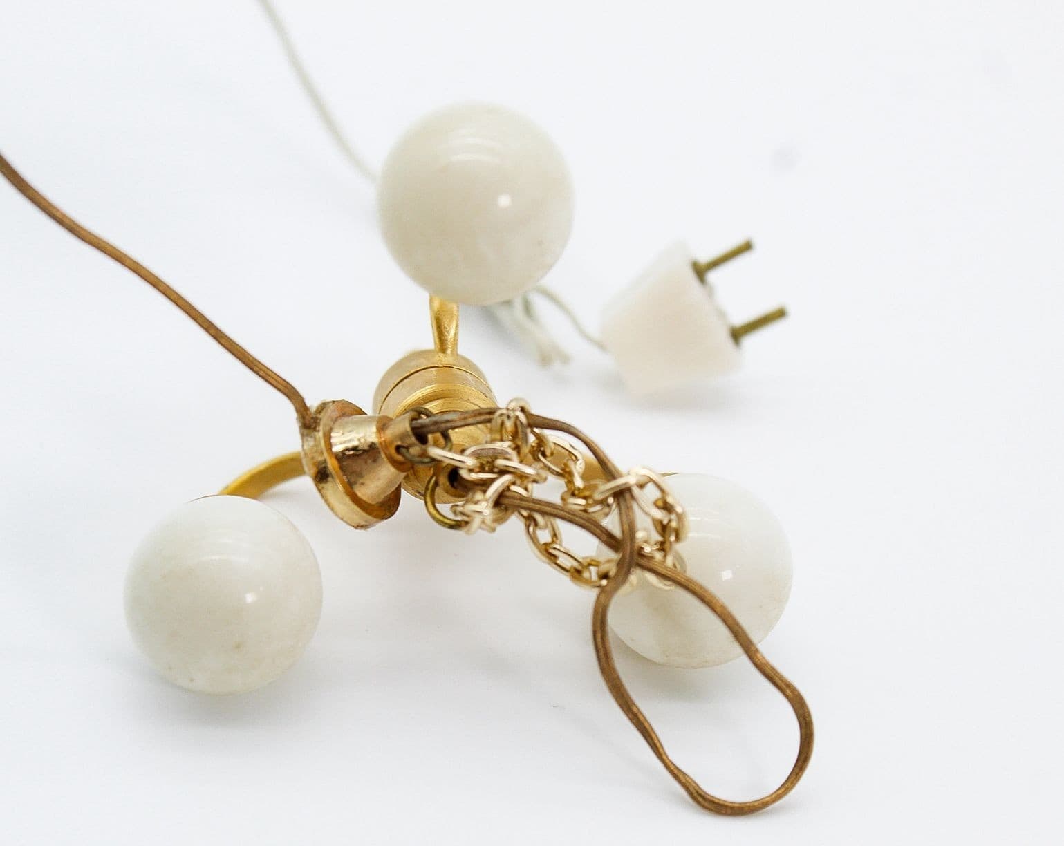 Vintage Dollhouse Miniature 3 Light Bulb Brass Light Fixture 1:12 - Thumbnail 5