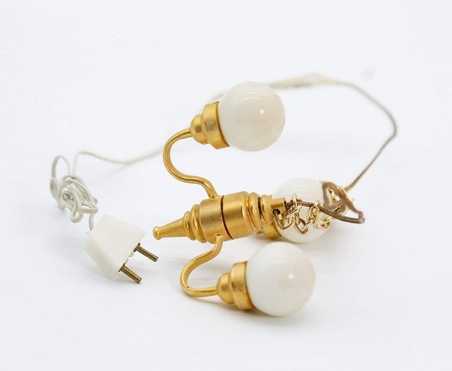 Vintage Dollhouse Miniature 3 Light Bulb Brass Light Fixture 1:12 - Thumbnail 3