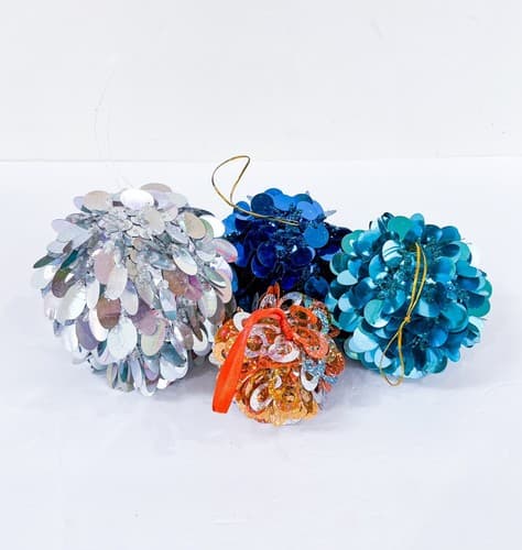 4 Vintage Shiny Disco Sequin Beaded Balls Christmas Ornaments - Thumbnail 8