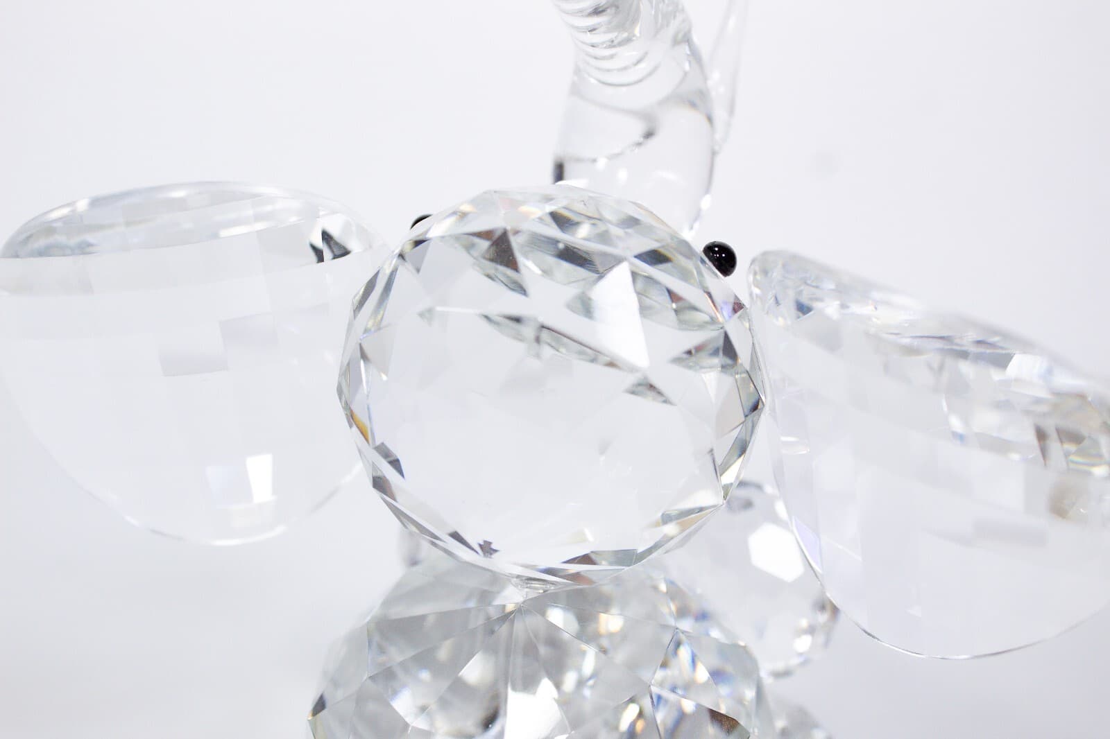 Clear Large Crystal Glass Collectibel Elephant With Tusks Animal Figurine - Thumbnail 7