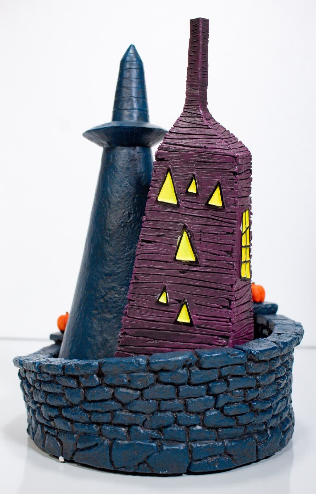 HAWTHORNE VILLAGE "Conehead House" The Nightmare Before Christmas Figure - Thumbnail 2