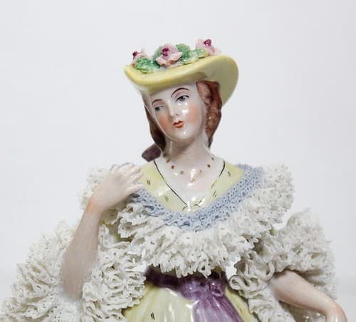 Antique Hand Painted Volkstedt Germany Lacd Dress Porcelain Figurine - Thumbnail 3