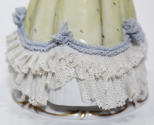 Antique Hand Painted Volkstedt Germany Lacd Dress Porcelain Figurine - Thumbnail 8