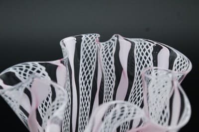 Vintage Murano Art Glass Handkerchief Vase With Pink & White Zanfirico Ribbons - Thumbnail 2