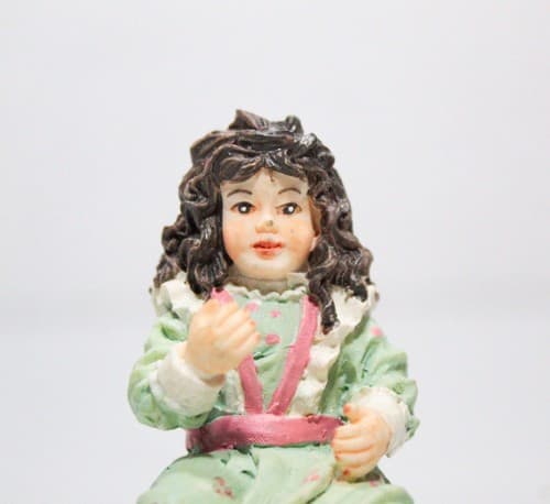 Vintage 1994 Dollhouse Elle's Mini Doll Collection By Michelle Yam Resin Doll - Thumbnail 2