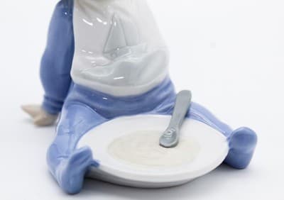 Nao By Lladro Spain I'm Full Boy blue Pajamas Porcelain Figurine By Jose Puche - Thumbnail 3