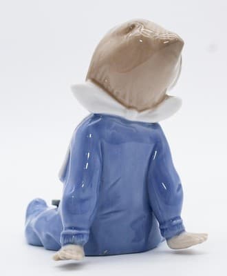 Nao By Lladro Spain I'm Full Boy blue Pajamas Porcelain Figurine By Jose Puche - Thumbnail 5