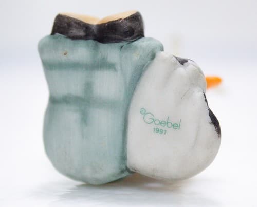 Berta Hummel Goebel 1997 "To A Good Girl" Porcelain Christmas Ornament - Thumbnail 3