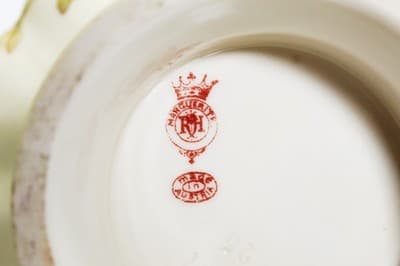 Antique ROBERT HANKE Marguerite Hand Painted Floral Porcelain Austria Vase - Thumbnail 7