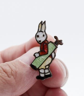Vintage Multicolor Enamel Rabbit Bunny Playing Golf Pin Brooch Lapel Pin - Thumbnail 3