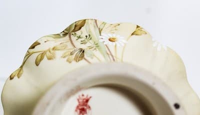Antique ROBERT HANKE Marguerite Hand Painted Floral Porcelain Austria Vase - Thumbnail 8